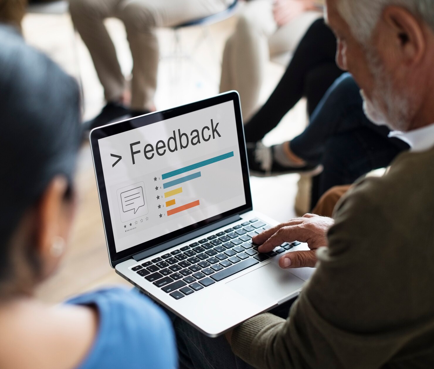 Analyzing and evaluating customer feedback within innovation processes